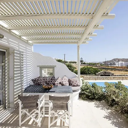 Marvi House 別荘 *