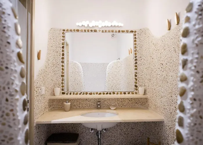 Marvi House אורנוס