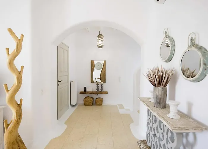 Marvi House בית נופש *